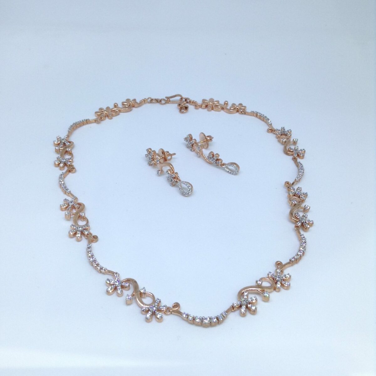 NECKLACE SET