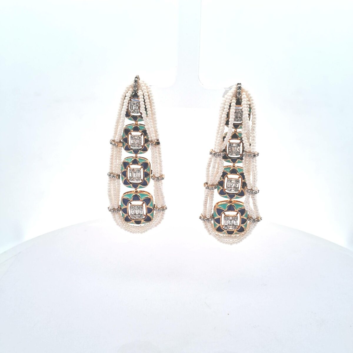 REDEFINE EARRING