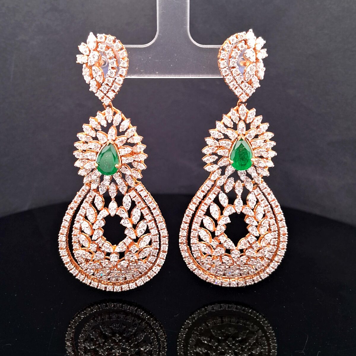 EARRING